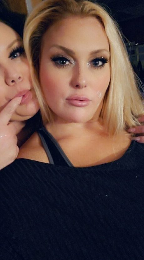 Lindseefoxxx OnlyFans 유출 누드 사진