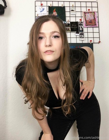 Ashleejune