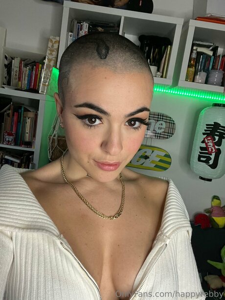 Nacktes geleaktes OnlyFans-Foto von Happyrebby