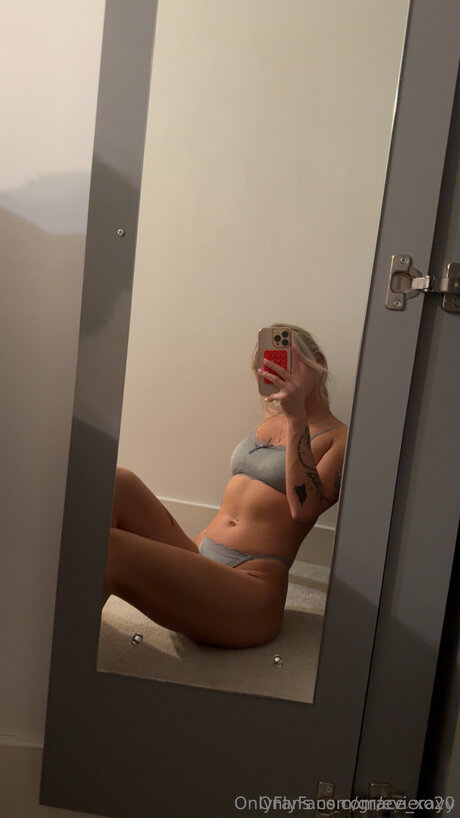 Alaston vuotanut OnlyFans-kuva Evierayy