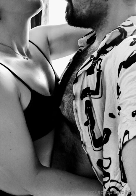 Lacoppiaproibita  nude leaked OnlyFans photo