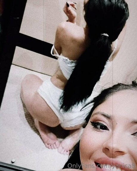 Nahá fotka uniklých OnlyFans od Yanica8
