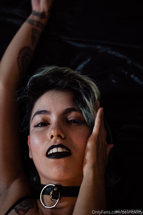 Обнаженная фотография утечки OnlyFans от Mistress Delirio