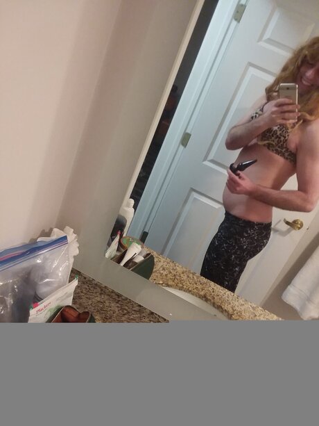 Naken lekkede OnlyFans-bilde av Sissycece