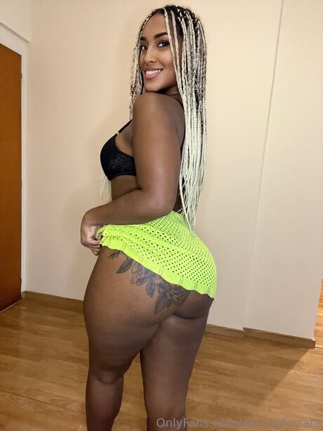 Alessiaferrara OnlyFans泄露裸照