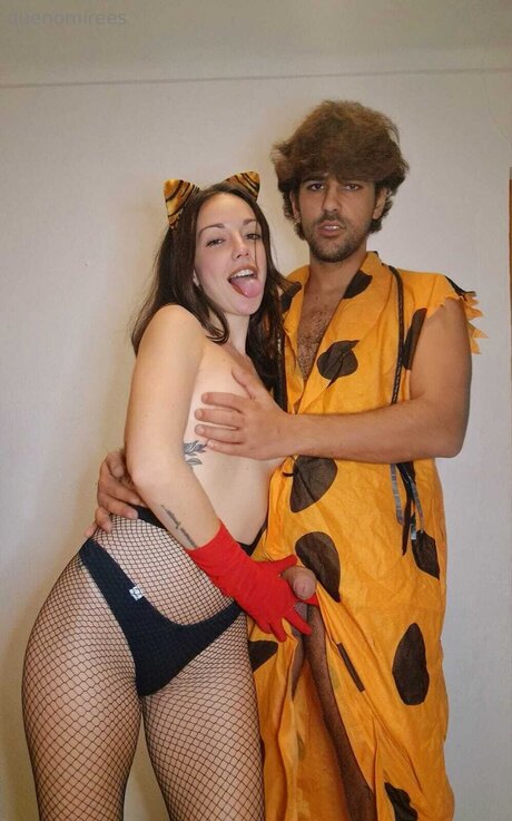 Naken lekkede OnlyFans-bilde av Quenomirees