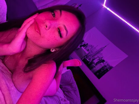Nacktes geleaktes OnlyFans-Foto von Shemoanssjay