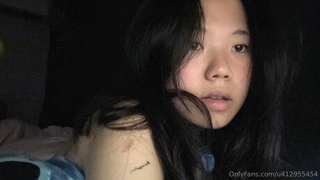 Naken läckt OnlyFans-bild av U412955454