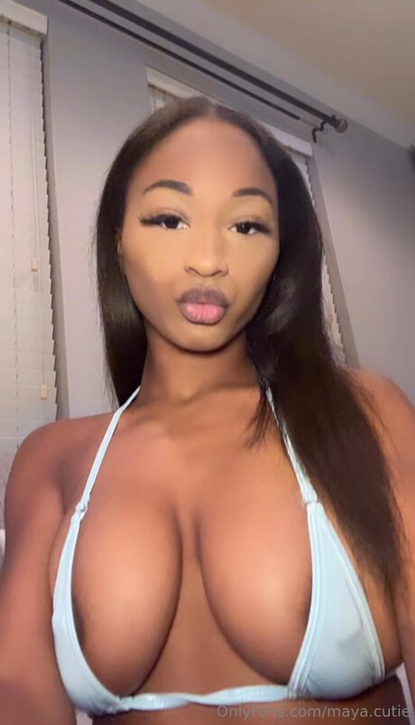 Foto nua vazada do OnlyFans de Maya Cutie