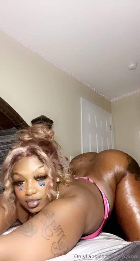 Naken läckt OnlyFans-bild av Shotbykoni