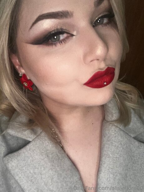 Naken lekkede OnlyFans-bilde av Alisiaflore00