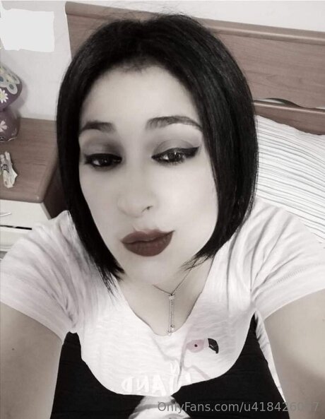 Naakte gelekte OnlyFans-foto van U418426057