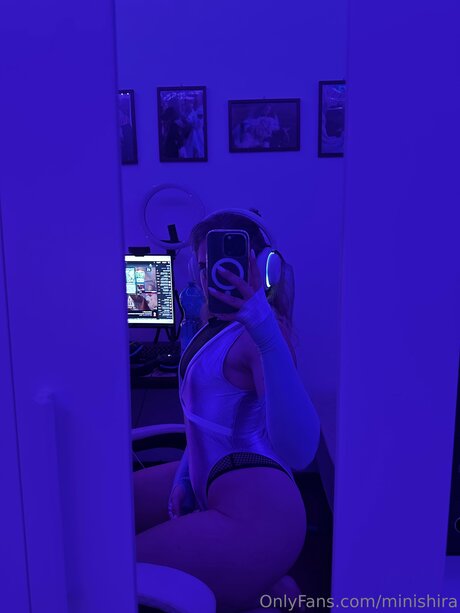 Minishira