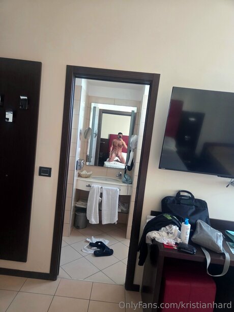 Foto desnuda filtrada de OnlyFans de Kristianhard