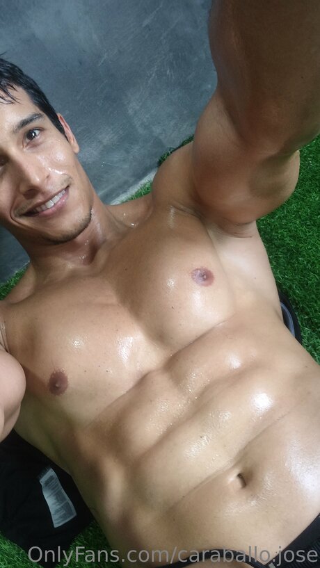 U231851017 OnlyFans 유출 누드 사진
