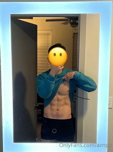 Alasti lekkinud OnlyFans-i pilt Aznpp