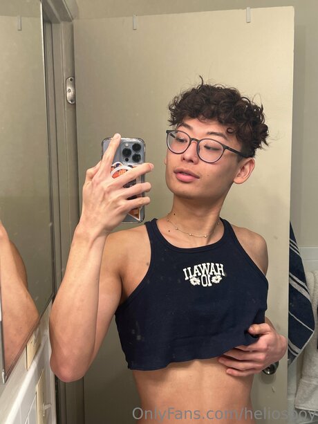 Naken lekkede OnlyFans-bilde av Heliosboy