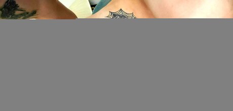 Nahá fotka uniklých OnlyFans od Daisyluvme