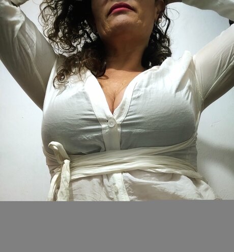 Nacktes geleaktes OnlyFans-Foto von Latinreina