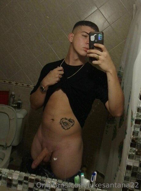 Naken lekkede OnlyFans-bilde av Lukesantana22