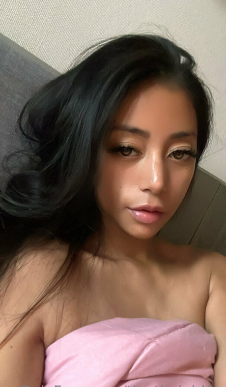 Tinythaigirl4u