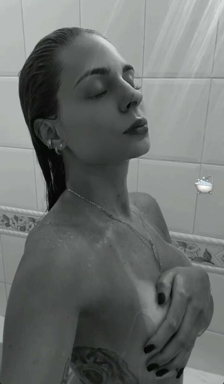 Nahá fotka uniklých OnlyFans od Stela Calderano