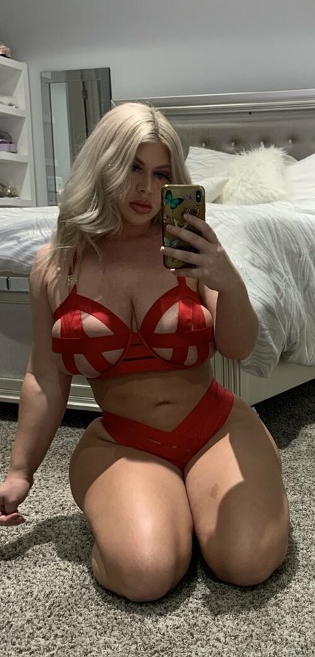 Nahá fotka uniklých OnlyFans od Austynmonroevip