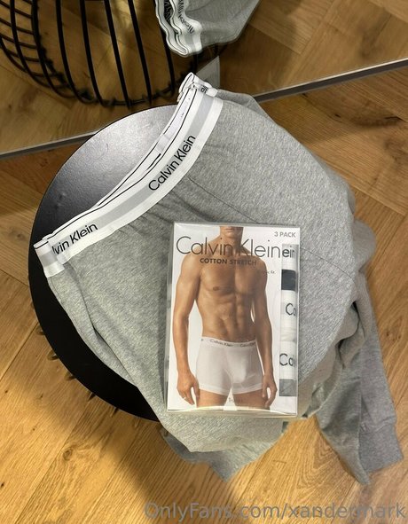 Naken lekkede OnlyFans-bilde av Ladorian