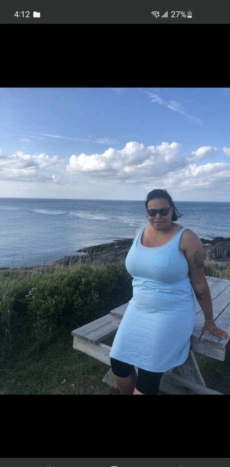 Nøgent lækket OnlyFans-billede af Curvybeauty