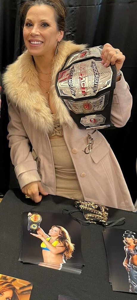 Mickie James