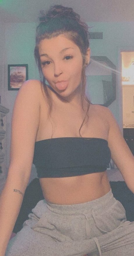 Naken lekkede OnlyFans-bilde av Sagegraybaby