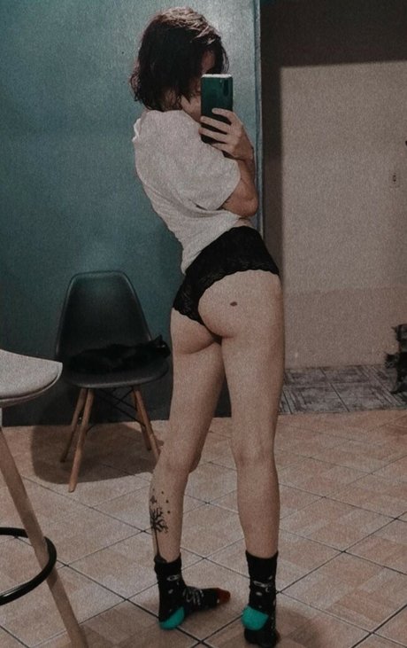 Nagie wyciekłe zdjęcie OnlyFans od Yeshee
