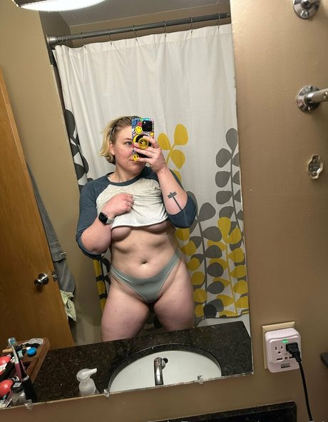 Naken läckt OnlyFans-bild av Sunny84