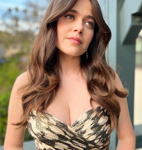 Molly Gordon OnlyFansリークヌード写真