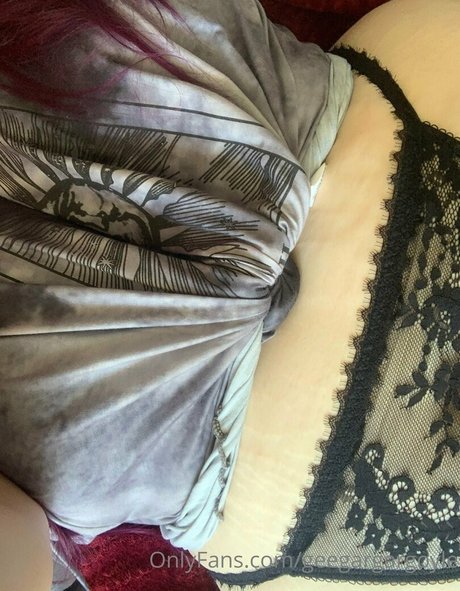 Nahá fotka uniklých OnlyFans od Geegargargoyle
