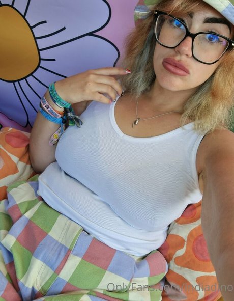Foto nua vazada do OnlyFans de Indiadino