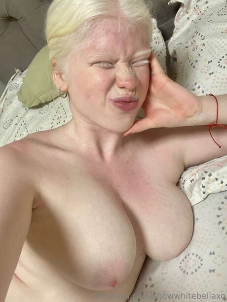 Snowwhitebellaxo