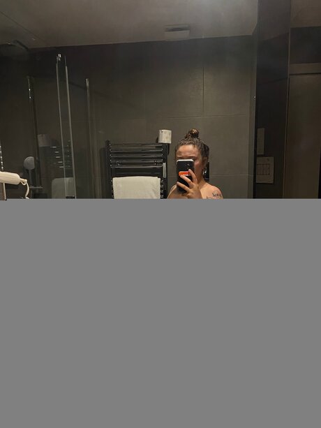 Nahá fotka uniklých OnlyFans od U443146001