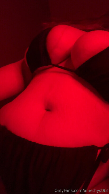 Foto desnuda filtrada de OnlyFans de Amethyst93