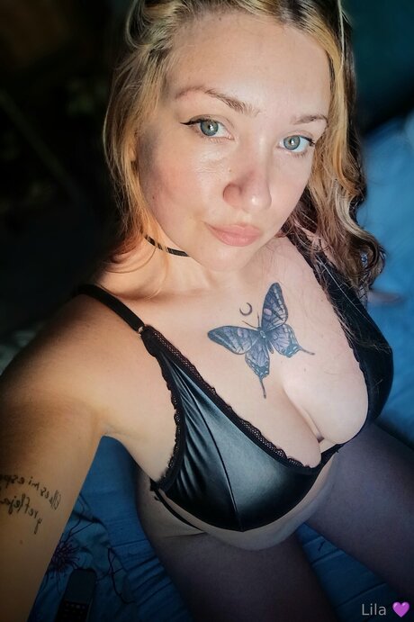 Naken läckt OnlyFans-bild av Windlilaa