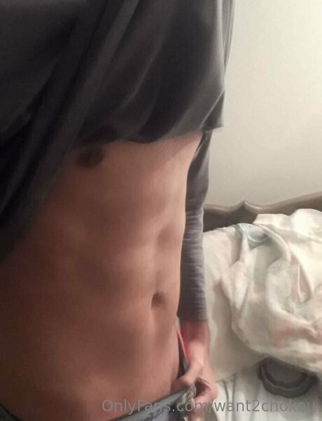 Alaston vuotanut OnlyFans-kuva Want2chokeu