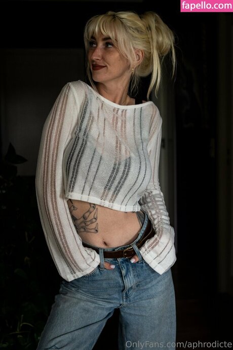 Nacktes geleaktes OnlyFans-Foto von Aphrodicte