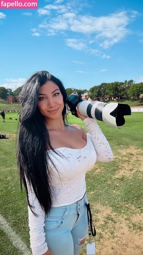 Naken lekkede OnlyFans-bilde av Monica Gatti