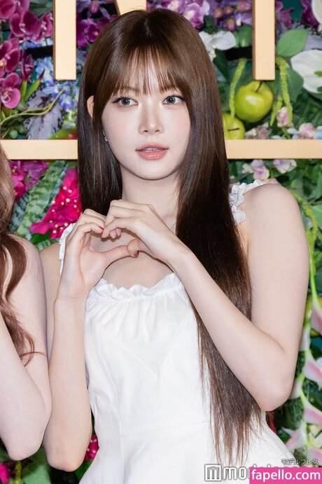 Hong Eunchae 홍은채