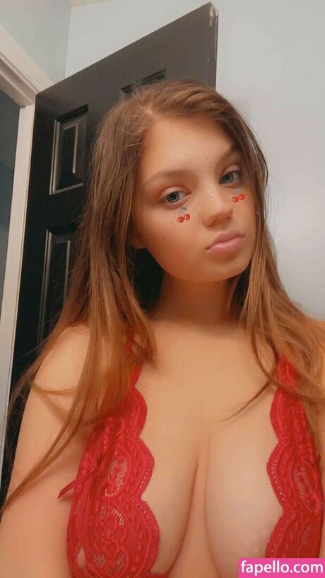 Naken läckt OnlyFans-bild av Kayleigh Victoria