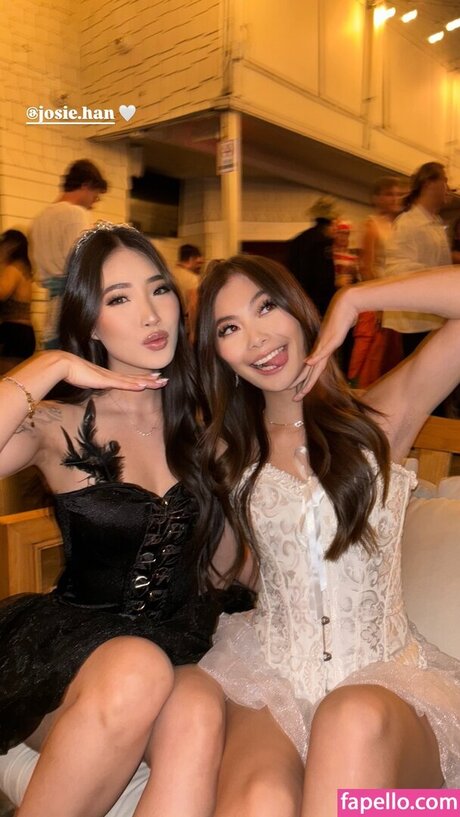 Nahá fotka uniklých OnlyFans od Josie Han