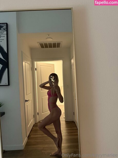 Naken läckt OnlyFans-bild av Isabella Malloggi