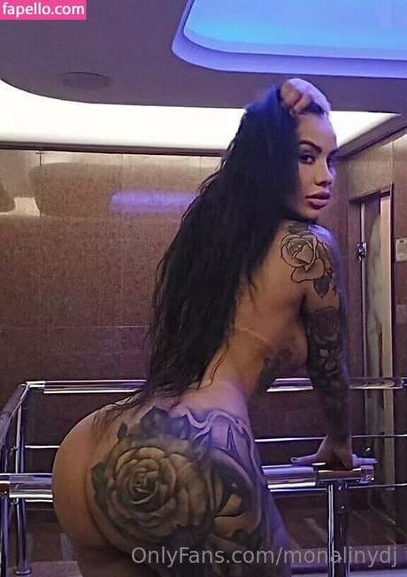 Naken läckt OnlyFans-bild av Dj Monaliny Soares