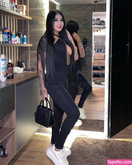 Naken läckt OnlyFans-bild av Esmeralda Arango