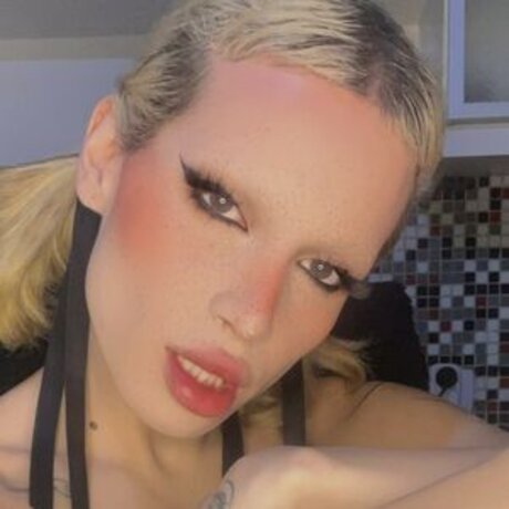 Naken läckt OnlyFans-bild av Nikkita Slayer Ts